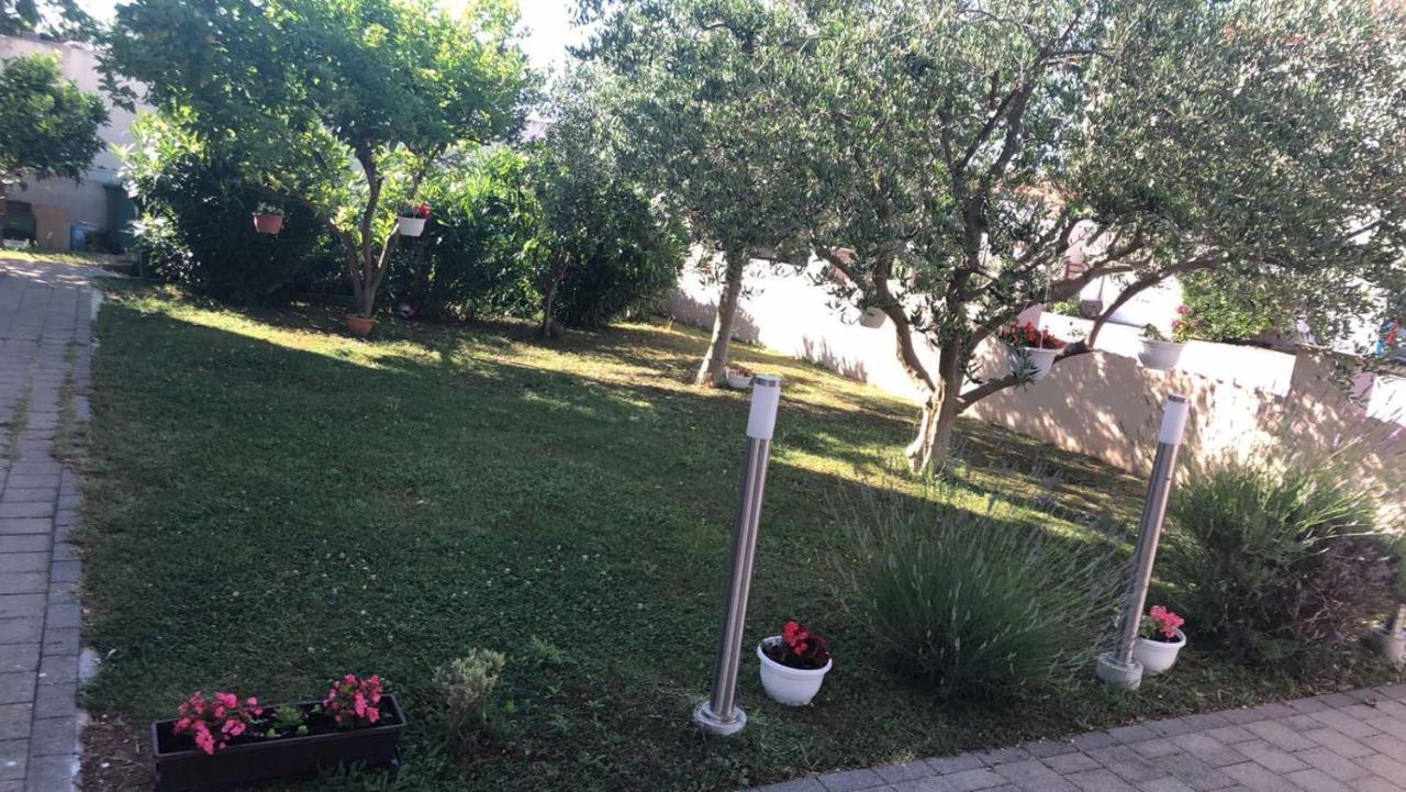 Apartmani Resetar Privlaka  Exterior photo